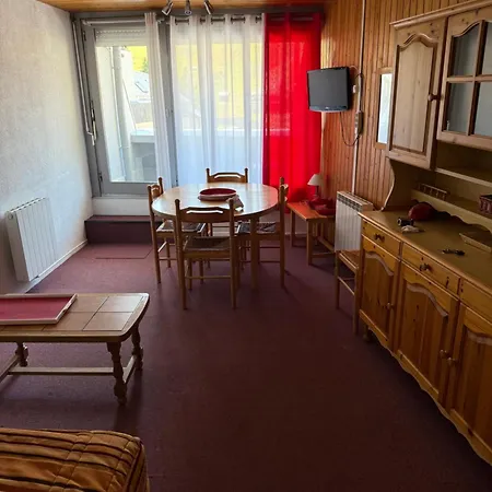 Апартаменты De 33m2 A 150 M Des Pistes